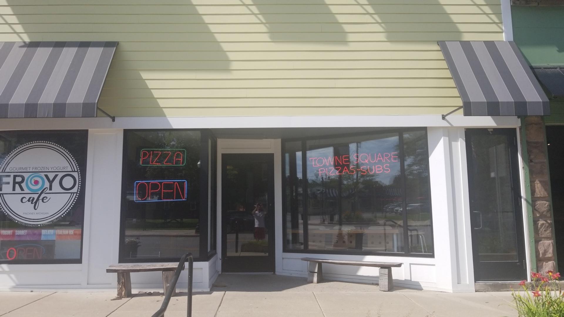 Towne Square Pizza Pinckney